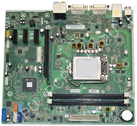Reference figure: Why are Motherboards Green: The Secret Behind PCB Colors