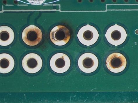 What is the Buildup of a PCB?