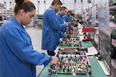 Reference figure: FR 4 PCB Manufacturing