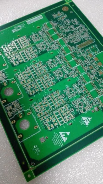 Reference figure: What is the Outer (Layer) of a PCB?